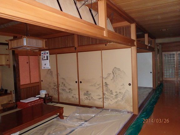 【障子戸の衣替え】