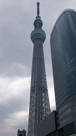 大工の遠藤克人です。