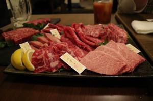 こんにちは、肉です。