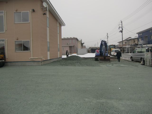 外構工事に入りました!!