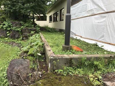 温泉施設の板塀完成　!!