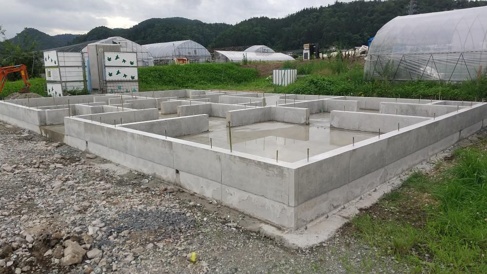 基礎工事完成です!!