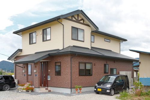 FUTABA54～プライバシーを確保した 同一フロアの新二世帯住宅～