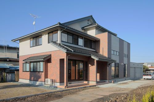 FREE69～瓦屋根のジャパネスク住宅～