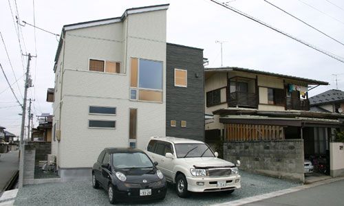 FREE33～らせん階段のある超モダン住宅～