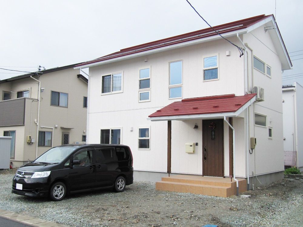 FREE30～赤い屋根の、ウッディーでナチュラルな家～