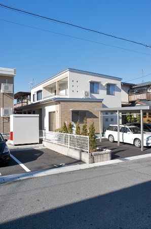 FREE49～木の温もり感じるシンプルハウス～