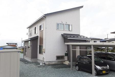 LIMITED33+1.75T～中間収納と勾配天井のある家～