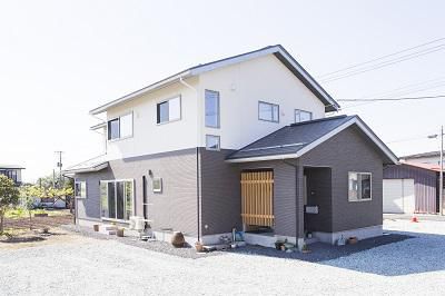FUTABA52～階層分離型、和室続き間・玄関共有型の二世帯住宅～