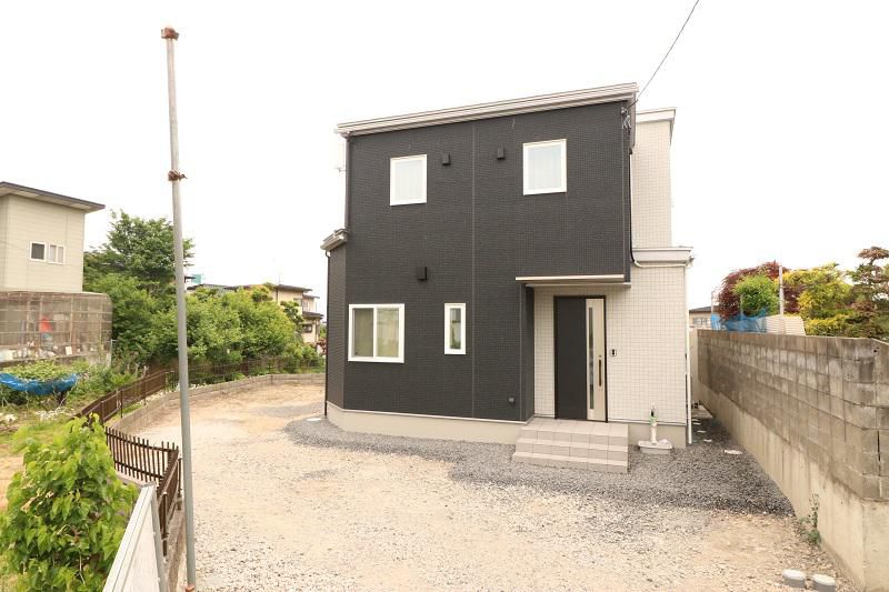 FUTABA45～シックな装いの二世帯住宅～