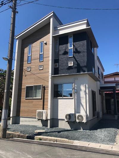 STORAGE38～広々中間収納のある家～