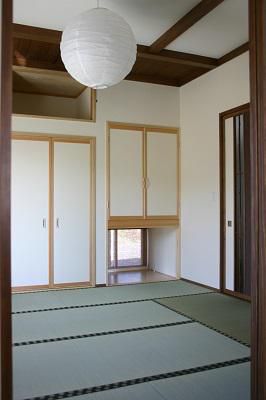 ＬＤＫからのつながりを確保し、本格的な雰囲気も醸し出すナチュラル和室