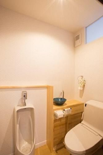 それぞれの便器も設置したトイレ