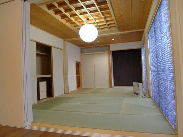 木の温もりが感じられる真壁和室