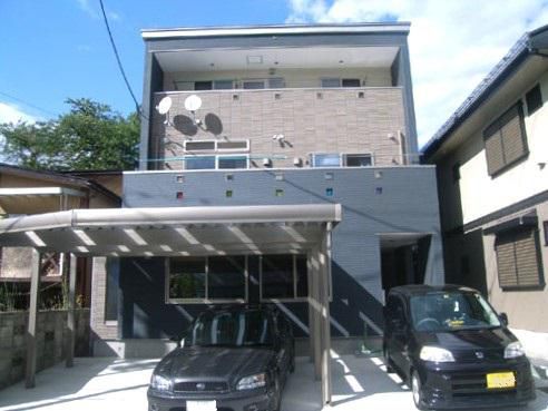 FUTABA53～二世帯同居　3階建て住宅～