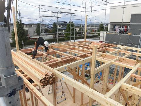 【新築住宅】 天童市南小畑 Ｗ様邸 建て方