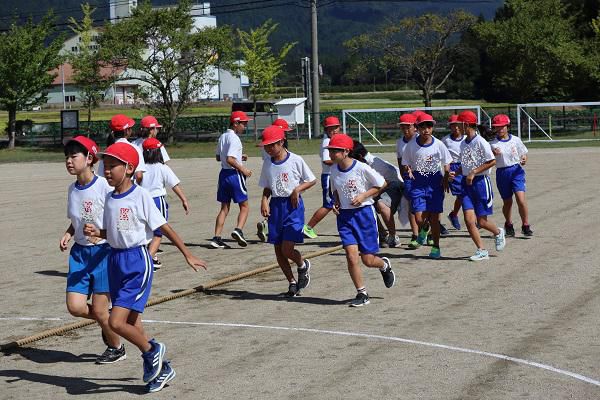 5・6年綱引き、結果は！