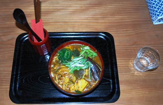 スープカレー『らあじゃ』昼食