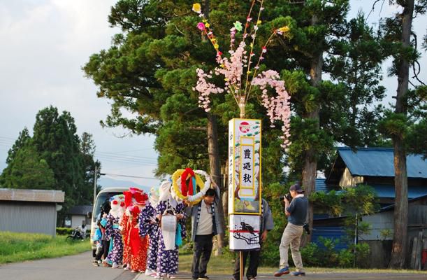 飯豊町　中地区中獅子踊り