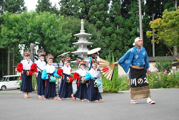 万世梓山獅子踊り
