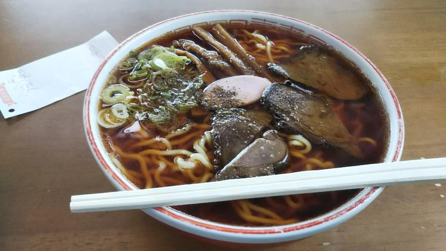 かめや