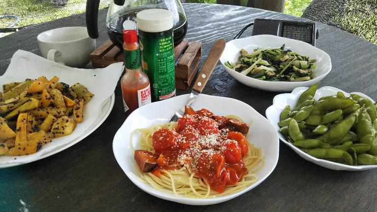 テラスでランチ