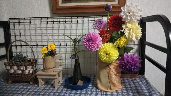 玄関に花