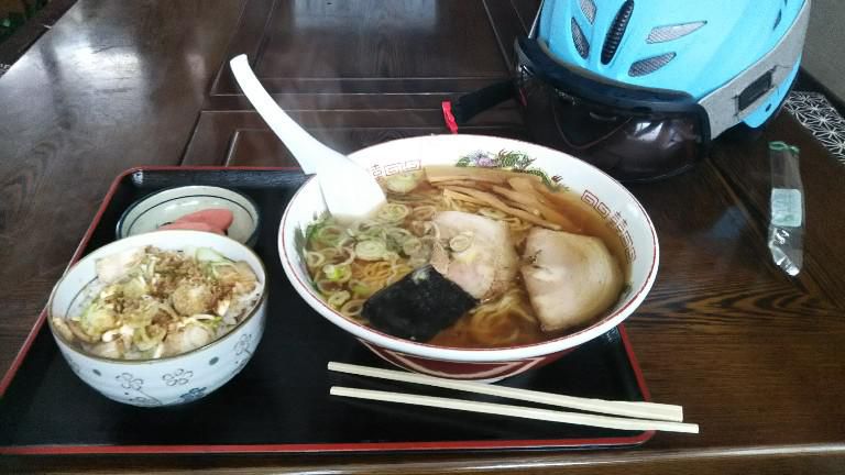 鉄火めん