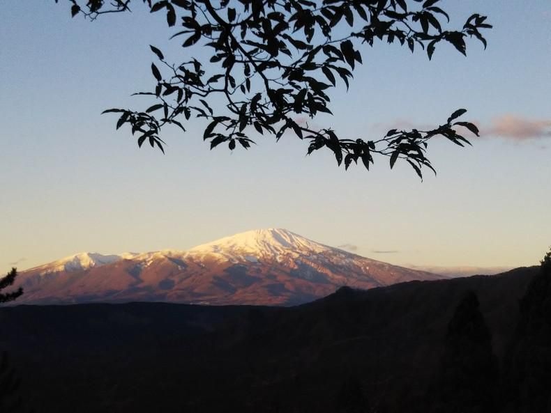 山形百名山　胎蔵山から鳥海山