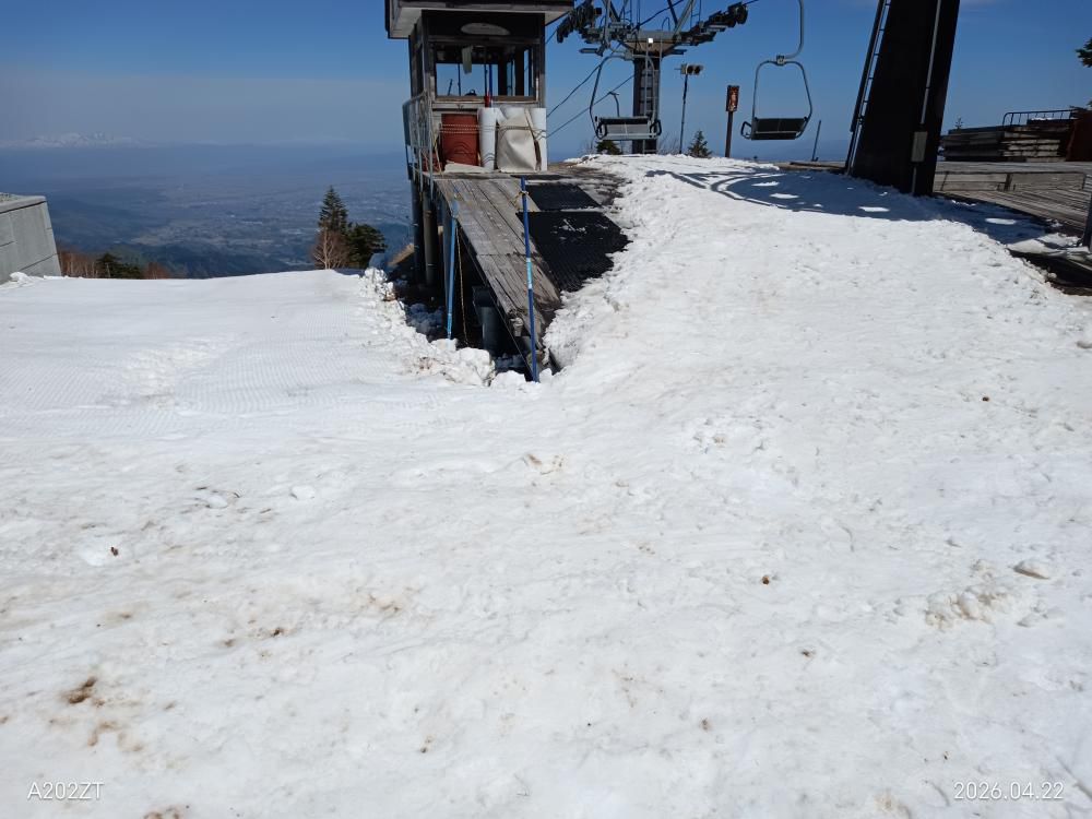 乗降台の雪付け（天元台）