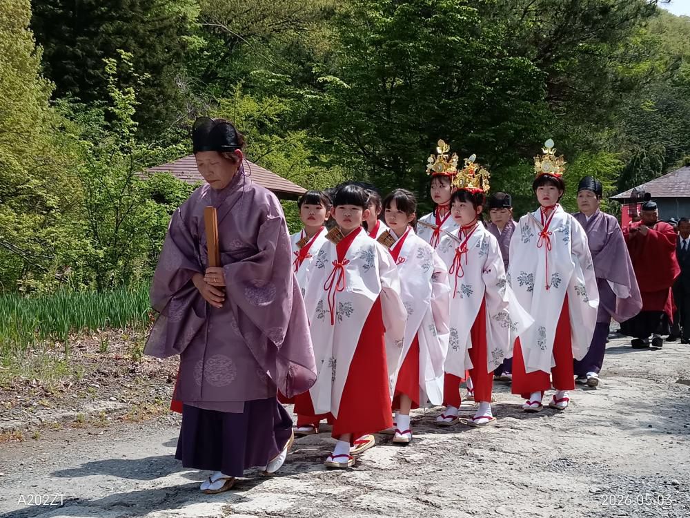 安久津八幡神社倭舞