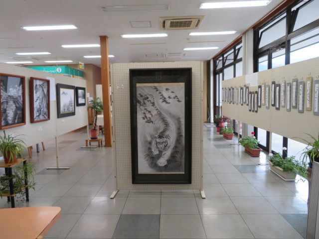 ふれあい工房「 墨あそび 」☆展示中☆