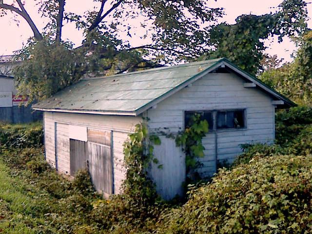 この小屋は？？？