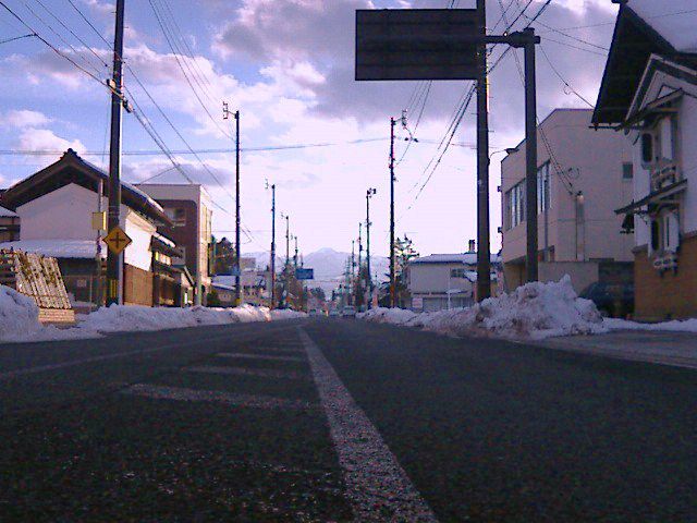 大町の昼下がり。