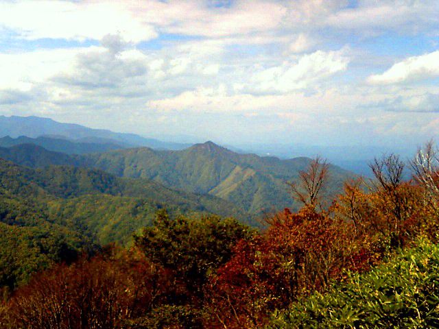 天元台より兜山を望む。