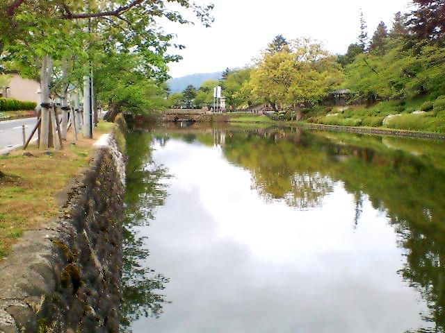土曜日、朝の松岬公園
