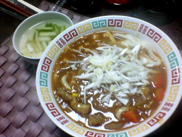 昨日はカレー、今日はカレーうどん、、、