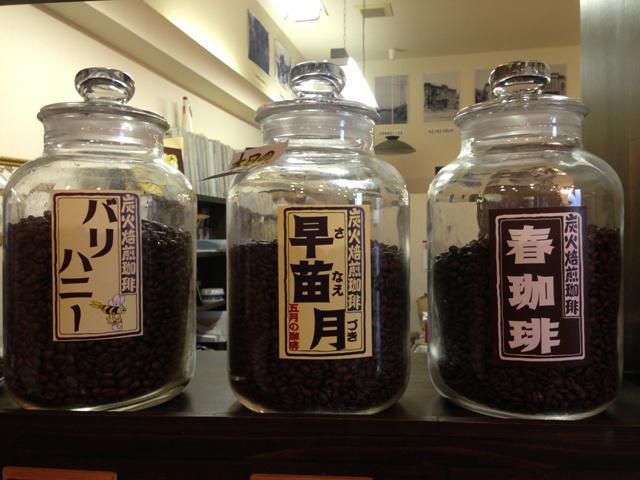 ５月１日は「豆の市」です。