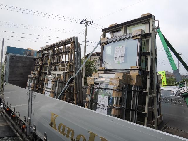 東根市 ＡＨ様邸新築工事 13 ｱﾙﾐｻｯｼ搬入  『ﾃｸﾉｽﾄﾗｸﾁｬｰで建てる長期優良住宅』　
