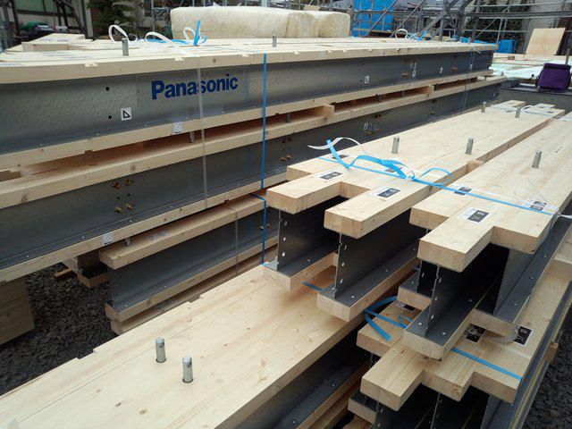 天童市 FK様邸新築工事 05 テクノビーム搬入　『ﾃｸﾉｽﾄﾗｸﾁｬｰで建てる長期優良住宅』