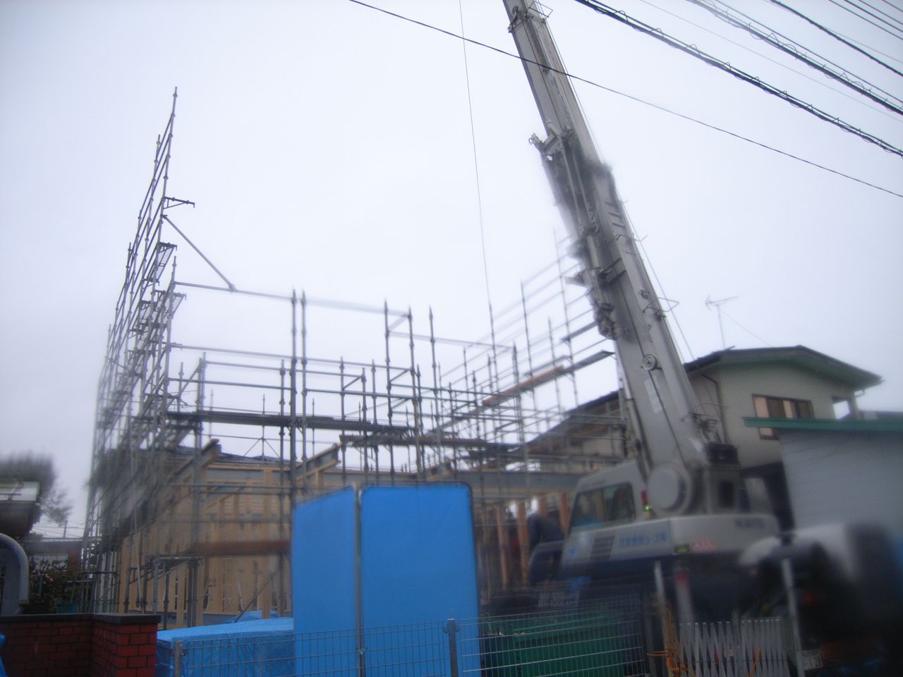 山形市 O様事務所併用住宅新築工事 13 軸組み建て方1日目