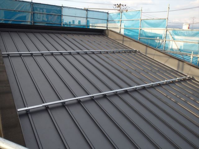 河北町 K様店舗新築工事　10　屋根工事