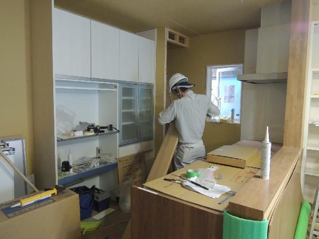 山形市 ＭＹ様邸新築工事 21 ｷｯﾁﾝ取付 『ﾃｸﾉｽﾄﾗｸﾁｬｰで建てる長期優良住宅』