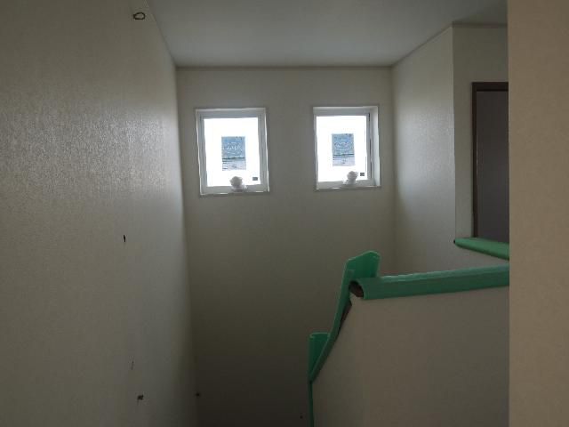 山形市 ＭＹ様邸新築工事 26 ｸﾛｽ貼り終了  『ﾃｸﾉｽﾄﾗｸﾁｬｰで建てる長期優良住宅』