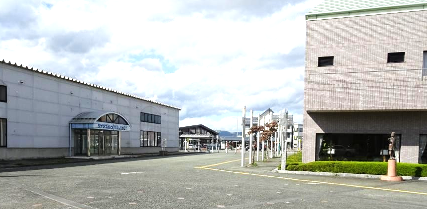 「駅前図書館」に赤信号…事業費は15億円増の55億円、そのとばっちりで蔵書数が当初計画比で30万冊の減に~病院跡地への原点回帰を望む声がふたたび!!??