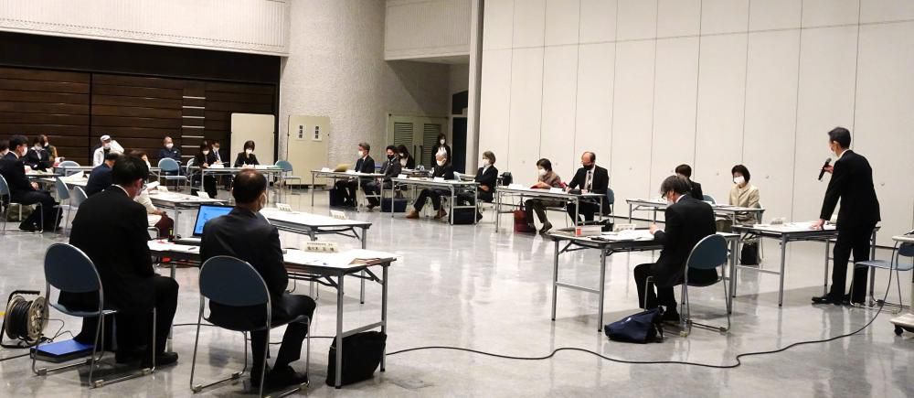 １０年ひと昔…新図書館試案検討会議も「開店休業」丸１年～議場というリングで“スイングする質疑”を～そして、行政文書「不在」の仰天！！？？