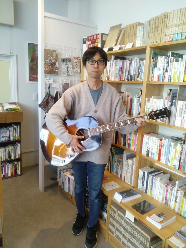 断捨離「大作戦」（「本の目利き」三人衆ーその２）…「港」という小宇宙の不思議な空間！！？？