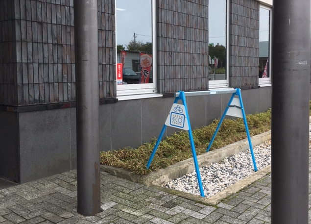 ジャパン　エコトラック　バイクラック設置しました！