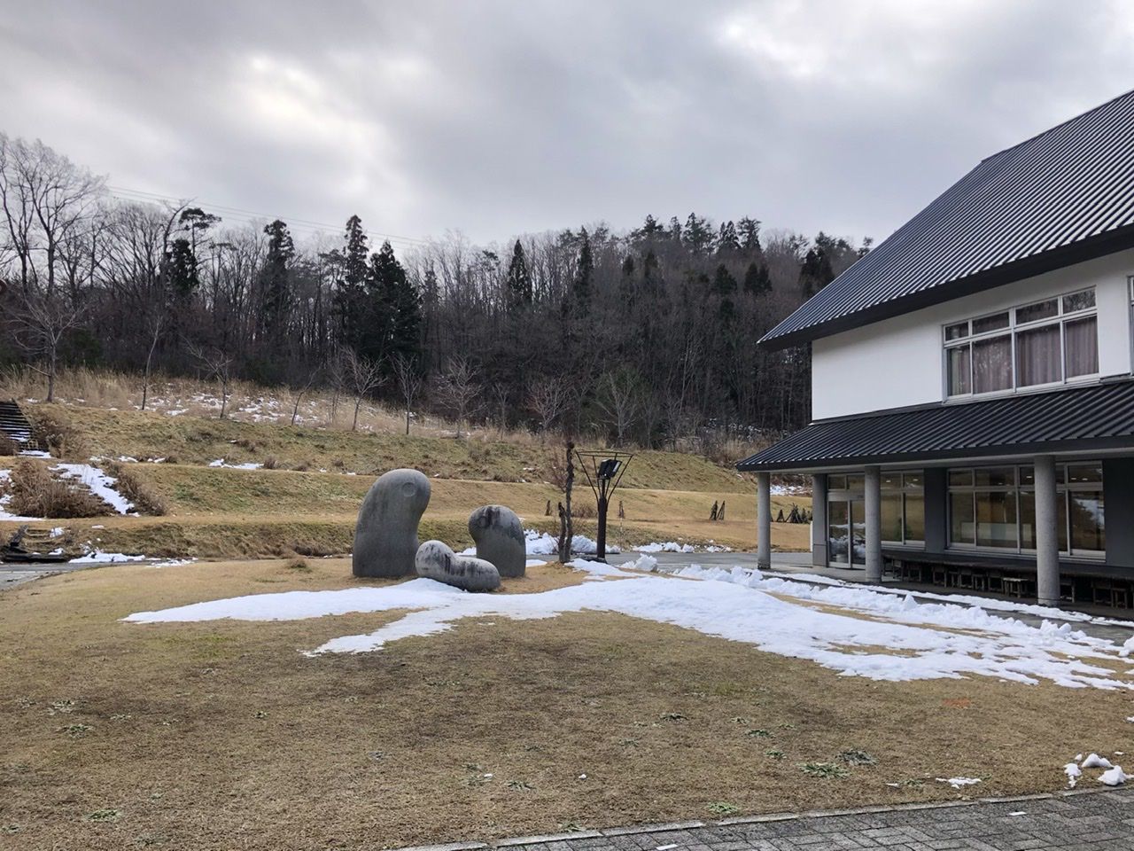 2020年1月10日　めざみの里観光物産館　中庭