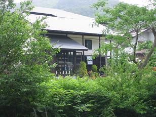 ★美蔵、朝の庭！！★